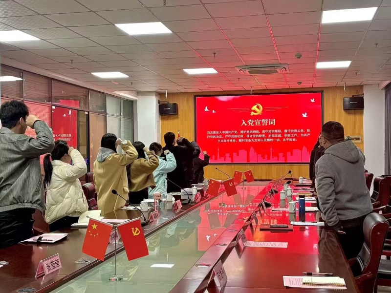 03547acd9d1e45a31c2ffeb1e1b7c3bb